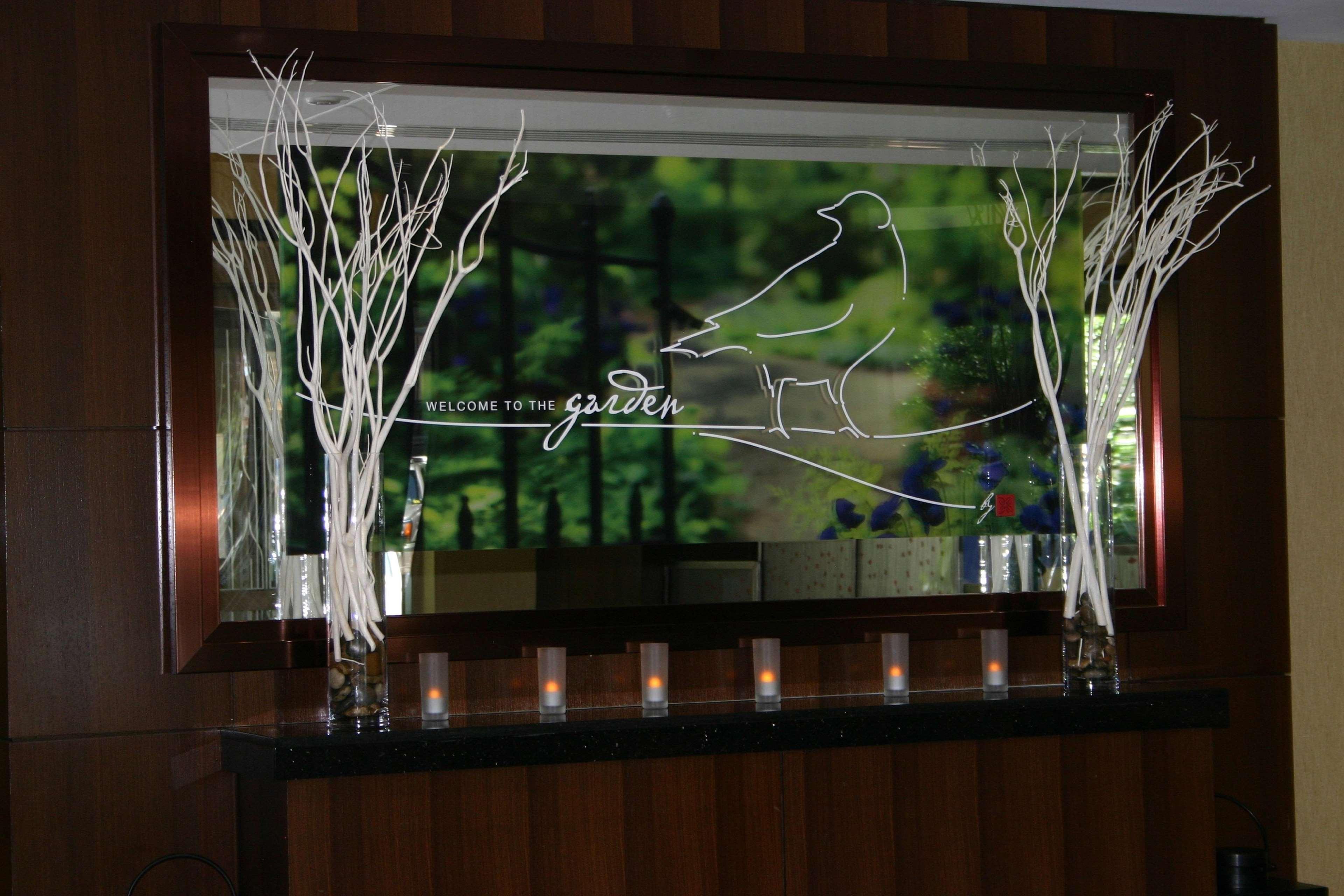 Hilton Garden Inn Bethesda Downtown Екстер'єр фото