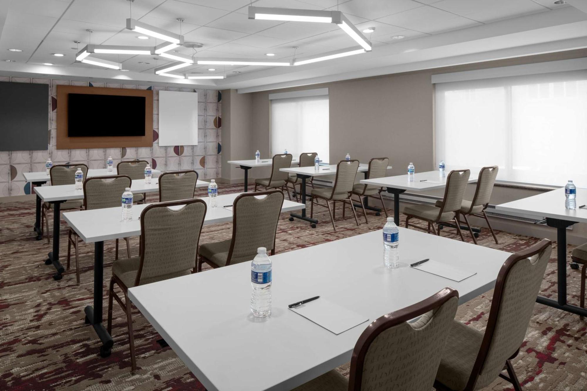 Hilton Garden Inn Bethesda Downtown Екстер'єр фото