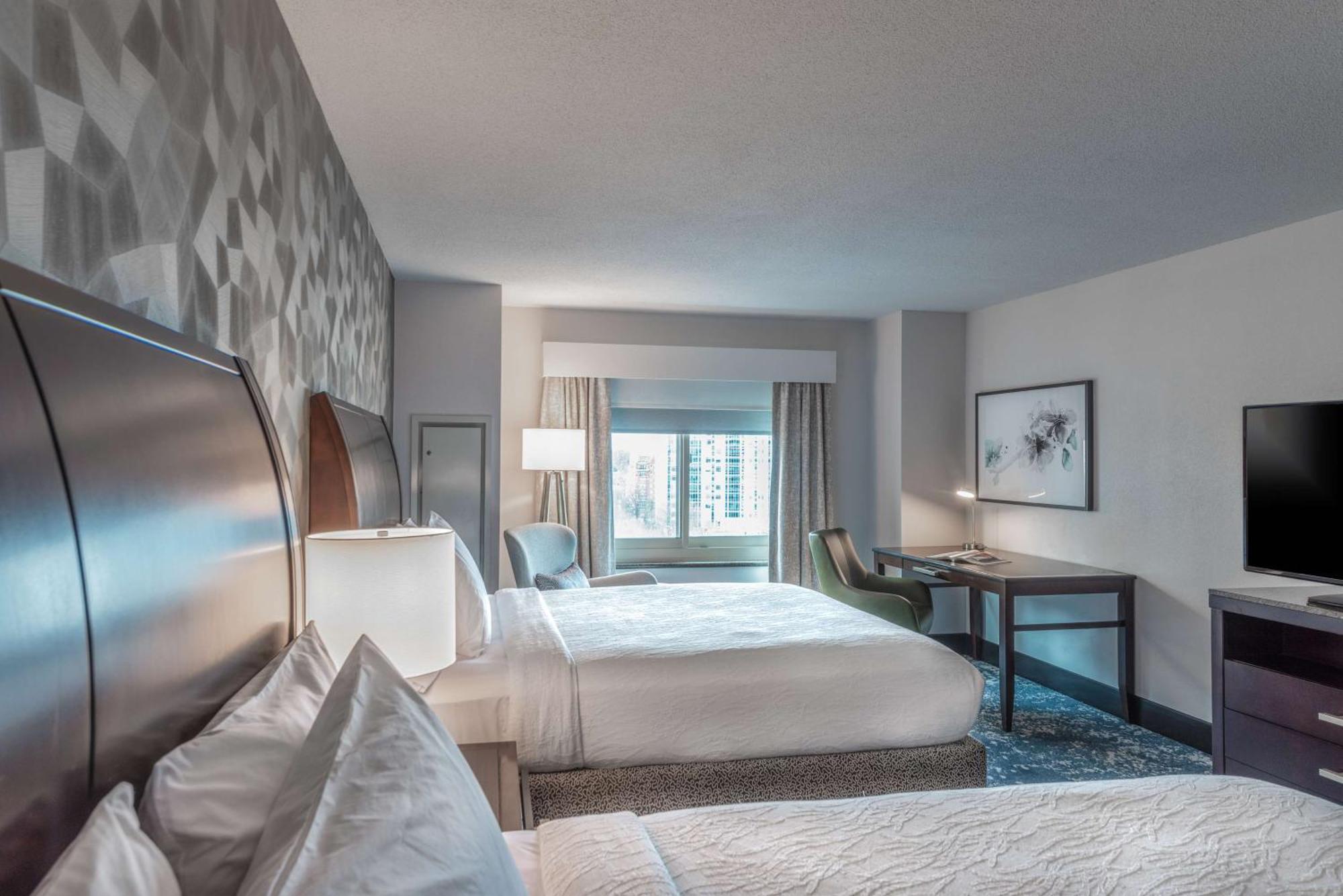 Hilton Garden Inn Bethesda Downtown Екстер'єр фото
