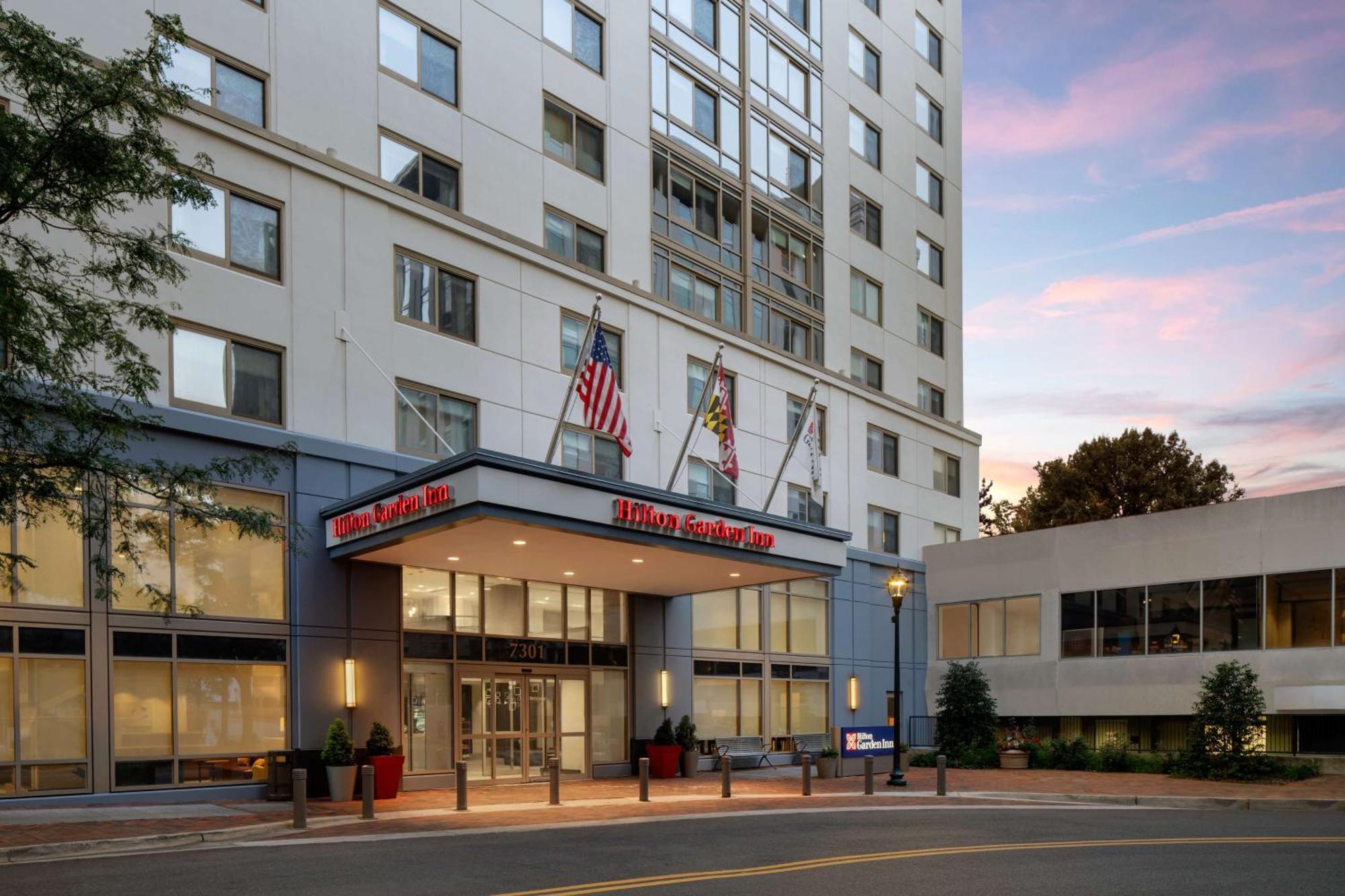 Hilton Garden Inn Bethesda Downtown Екстер'єр фото